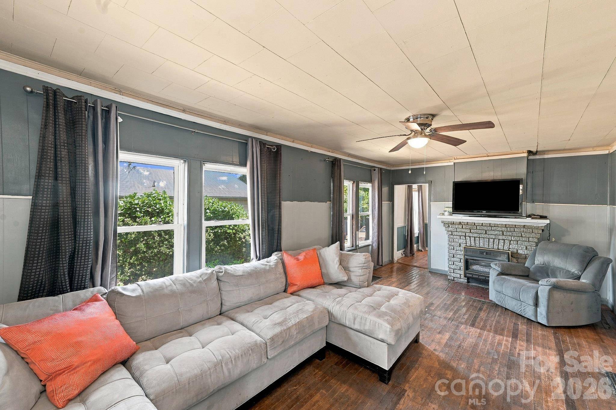 194 Logan AVE, Asheville, NC 28806