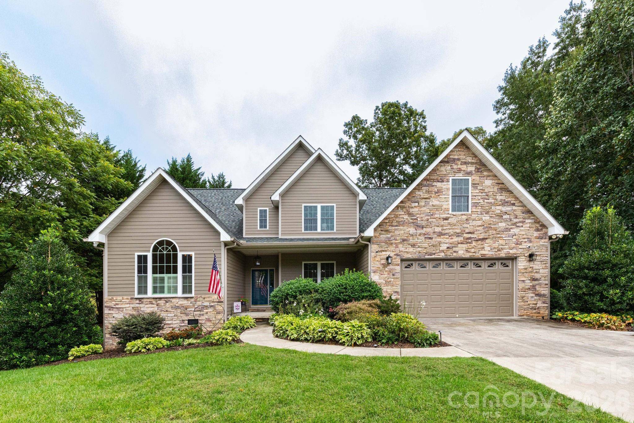 47 Drakes Meadow LN, Arden, NC 28704