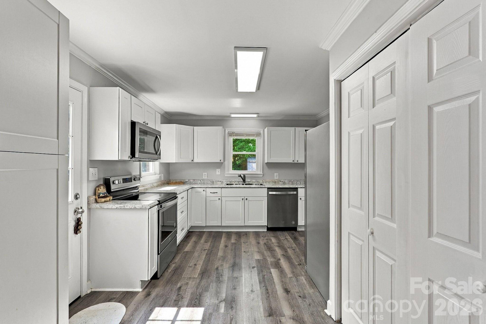 2010 Pine Top DR, Gastonia, NC 28054