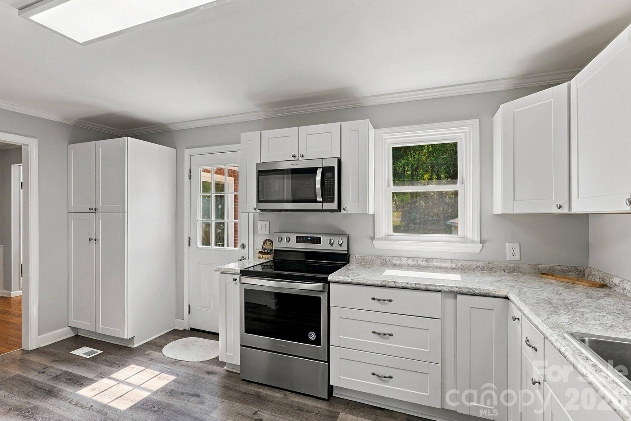 2010 Pine Top DR, Gastonia, NC 28054
