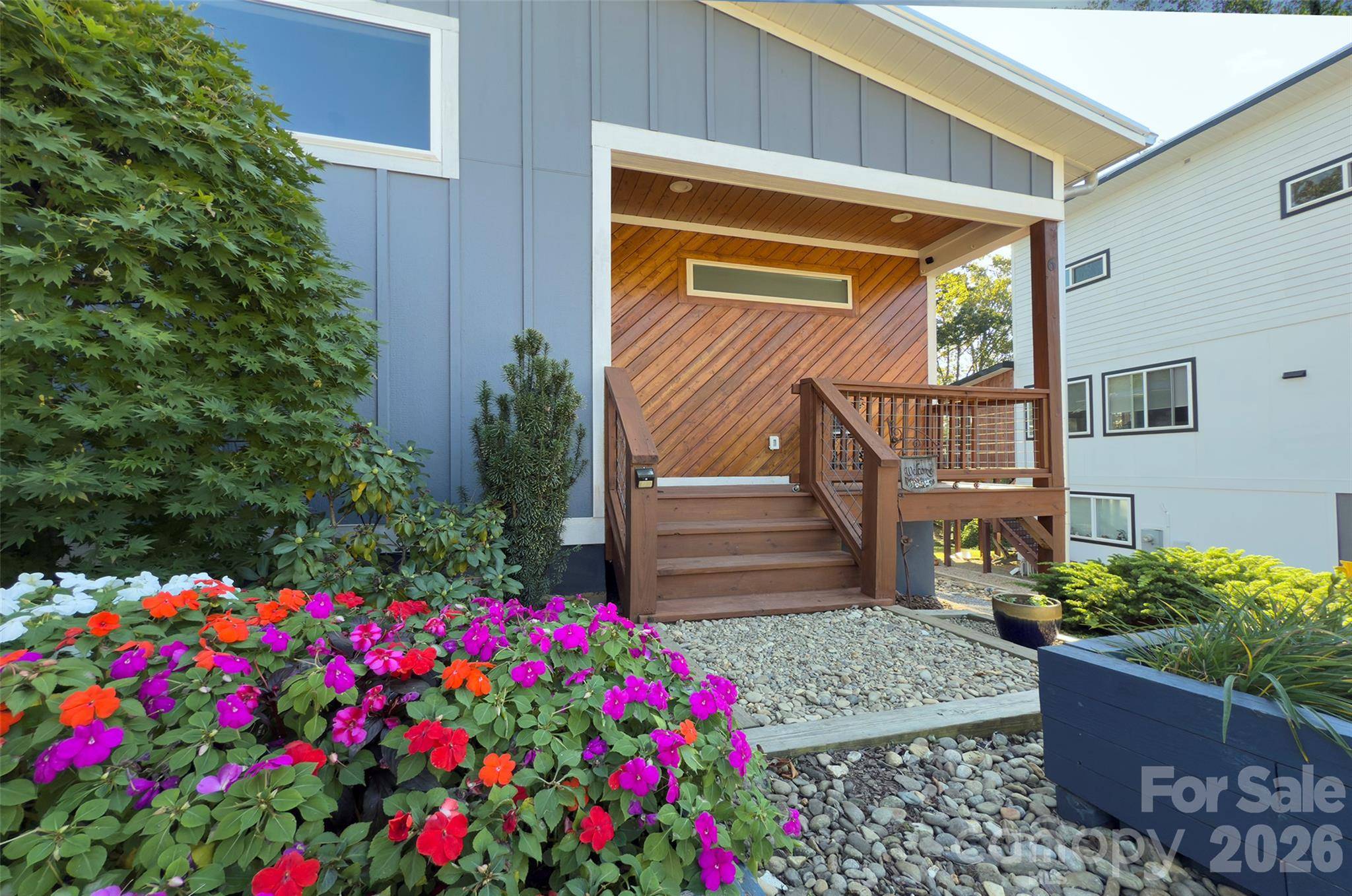 6 Dellwood ST, Asheville, NC 28806