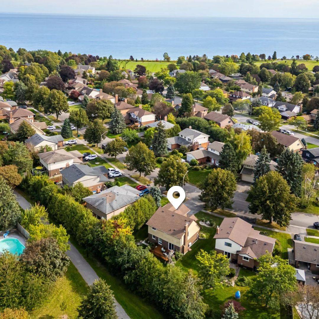 33 Anstead CRES, Ajax, ON L1S 3X4