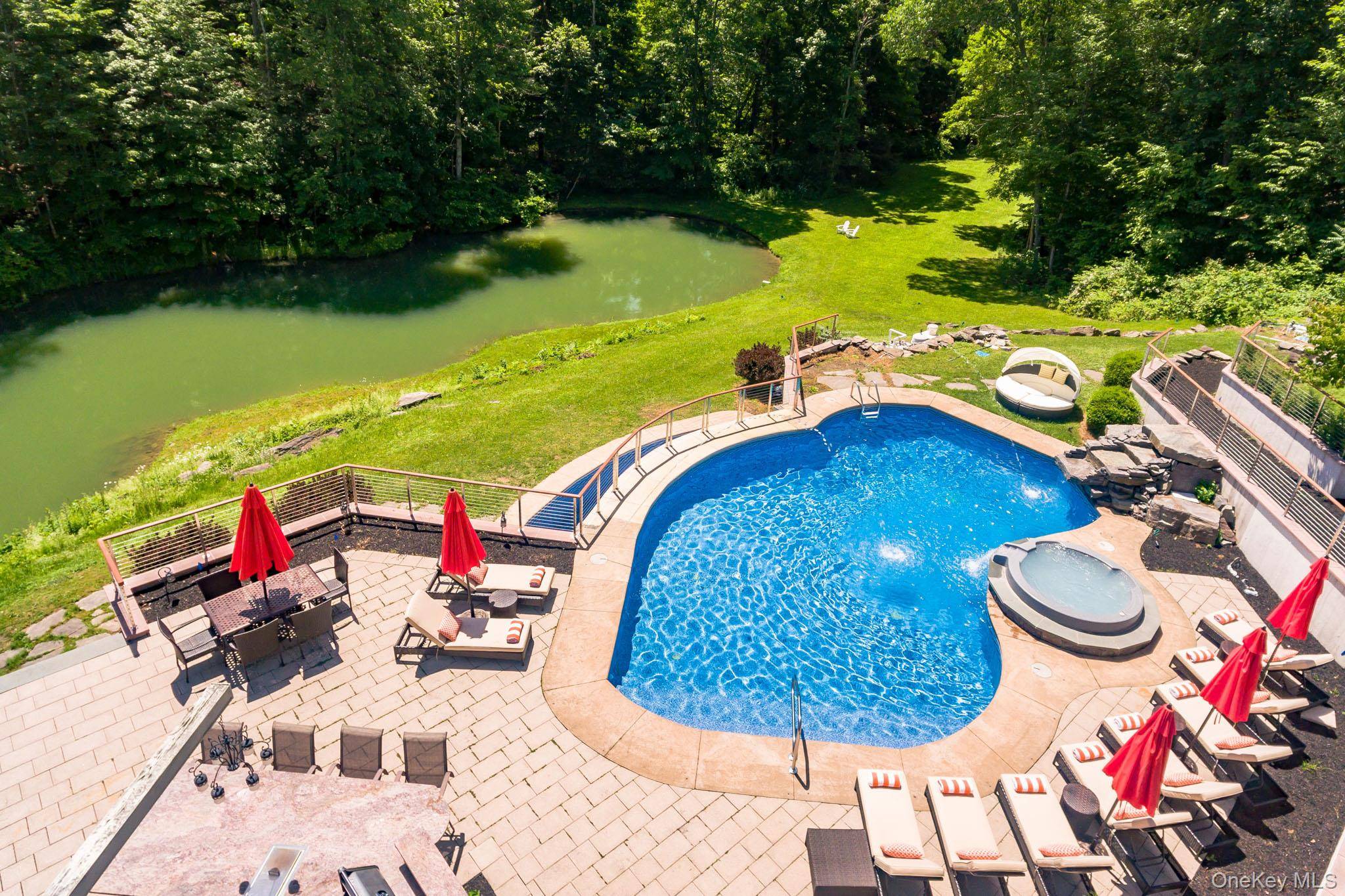 7030 Route 9, Rhinebeck, NY 12572