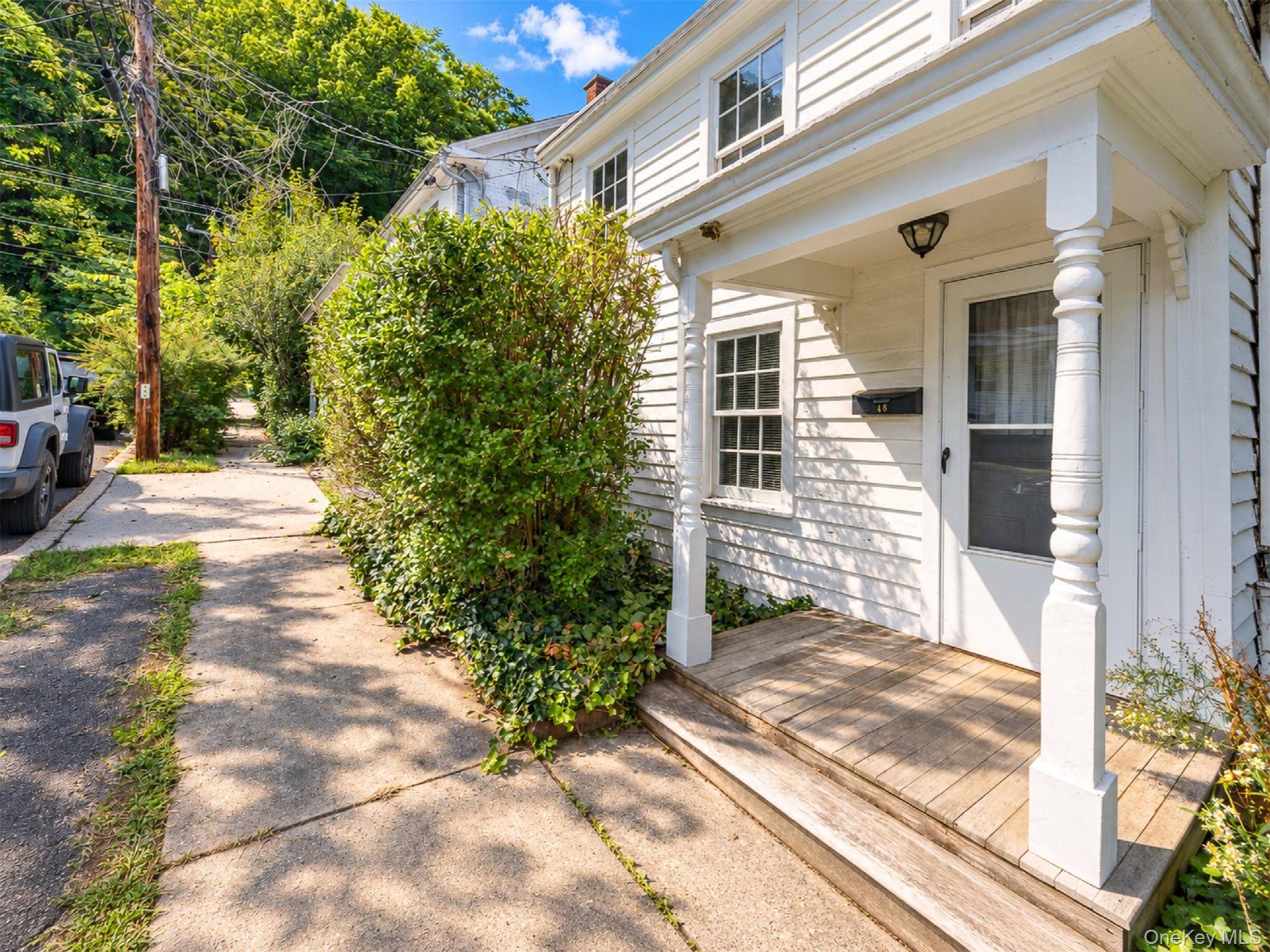 48 Tompkins ST, Kingston, NY 12401