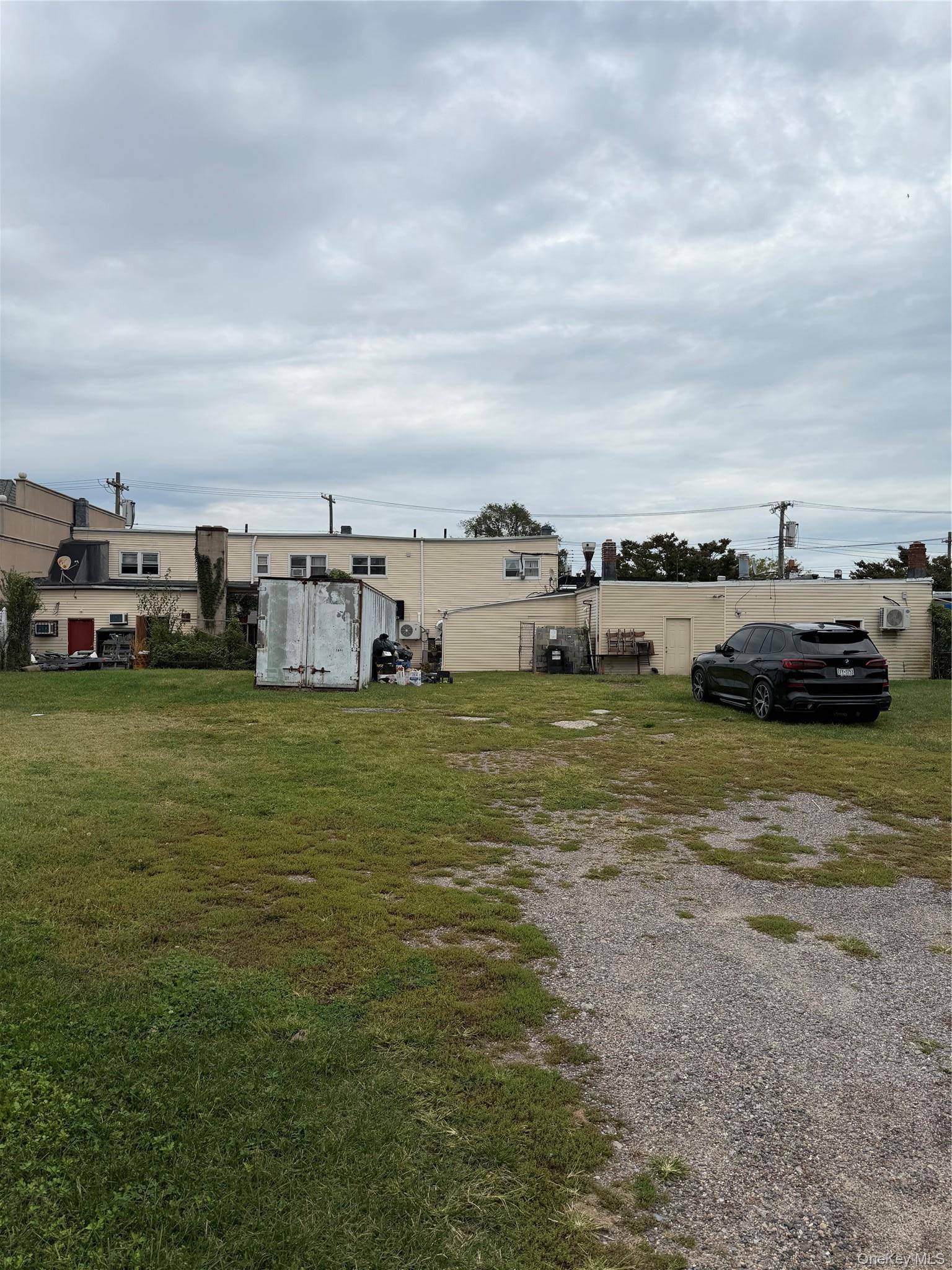 924 Powers RD, Broad Channel, NY 11693