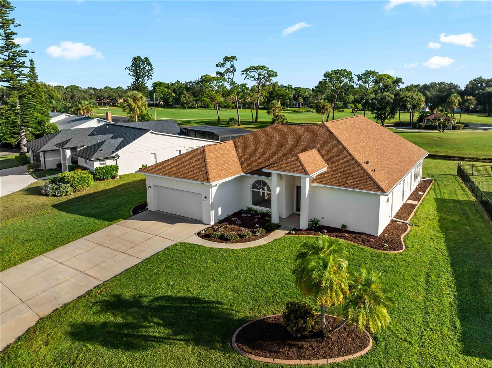5121 PALM AIRE DR, Sarasota, FL 34243