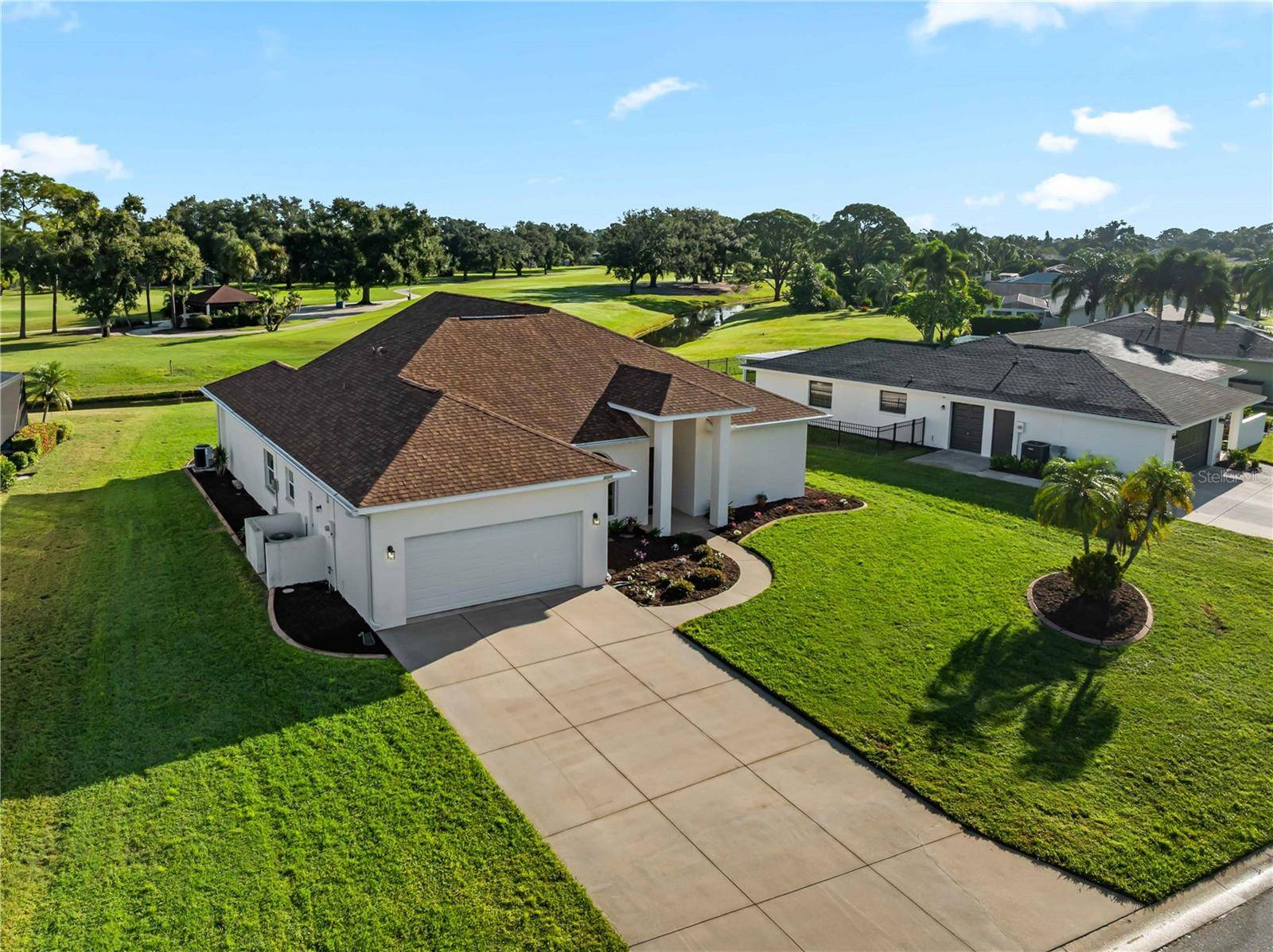 5121 PALM AIRE DR, Sarasota, FL 34243