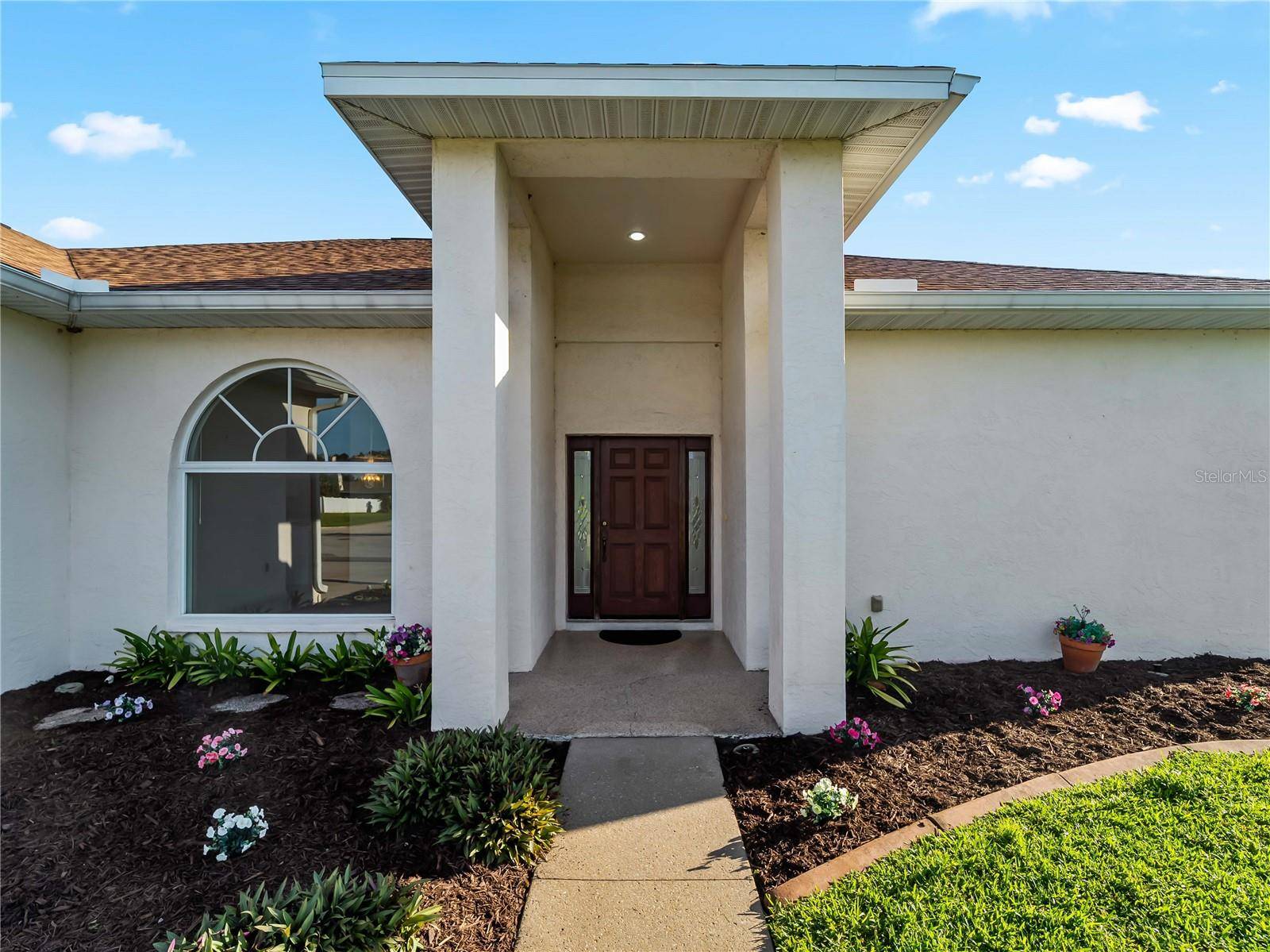 5121 PALM AIRE DR, Sarasota, FL 34243