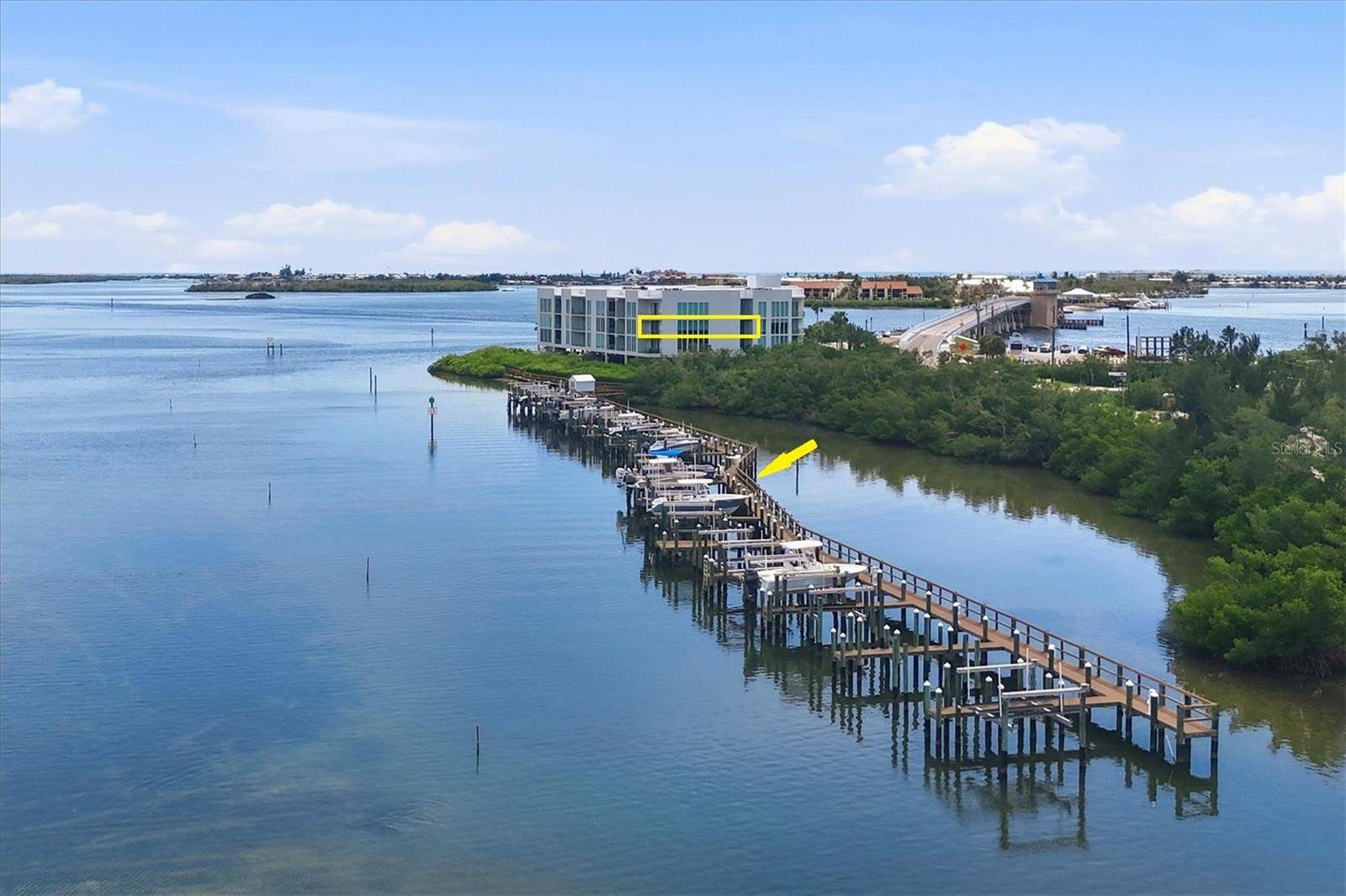 1375 BEACH RD #210 & SLIP 21, Englewood, FL 34223
