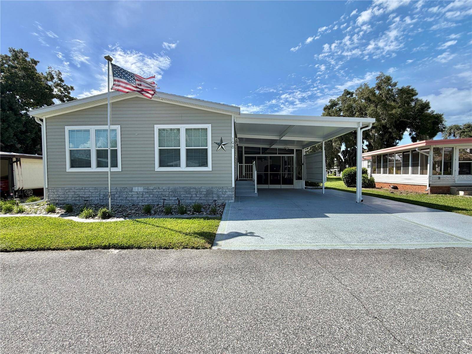 198 JACARANDA DR, Leesburg, FL 34748