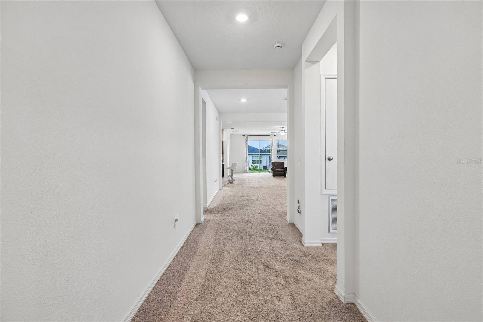 9454 SANDERS PARK PL, Seffner, FL 33584