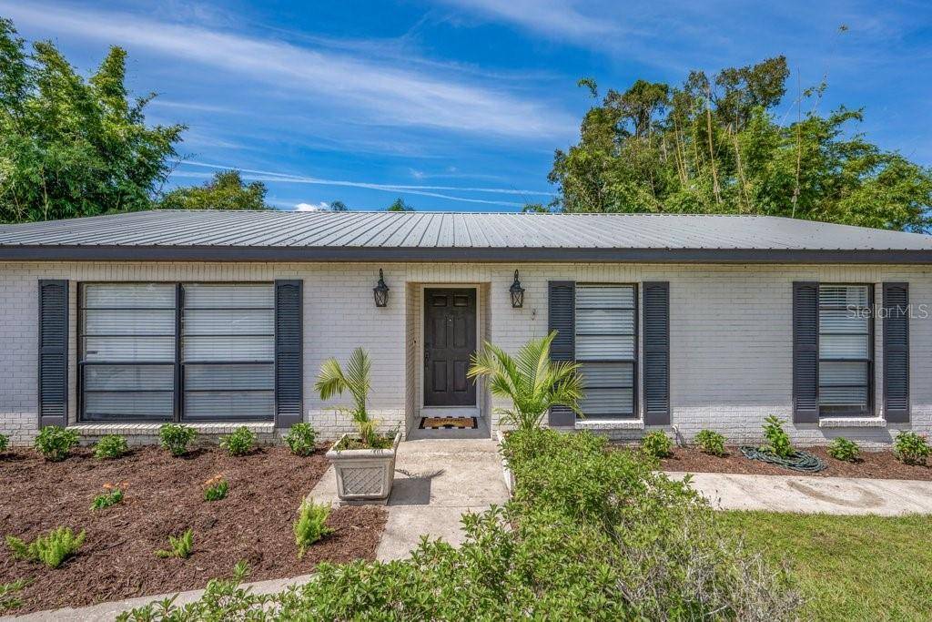 2223 ARCH MCDONALD DR, Dover, FL 33527