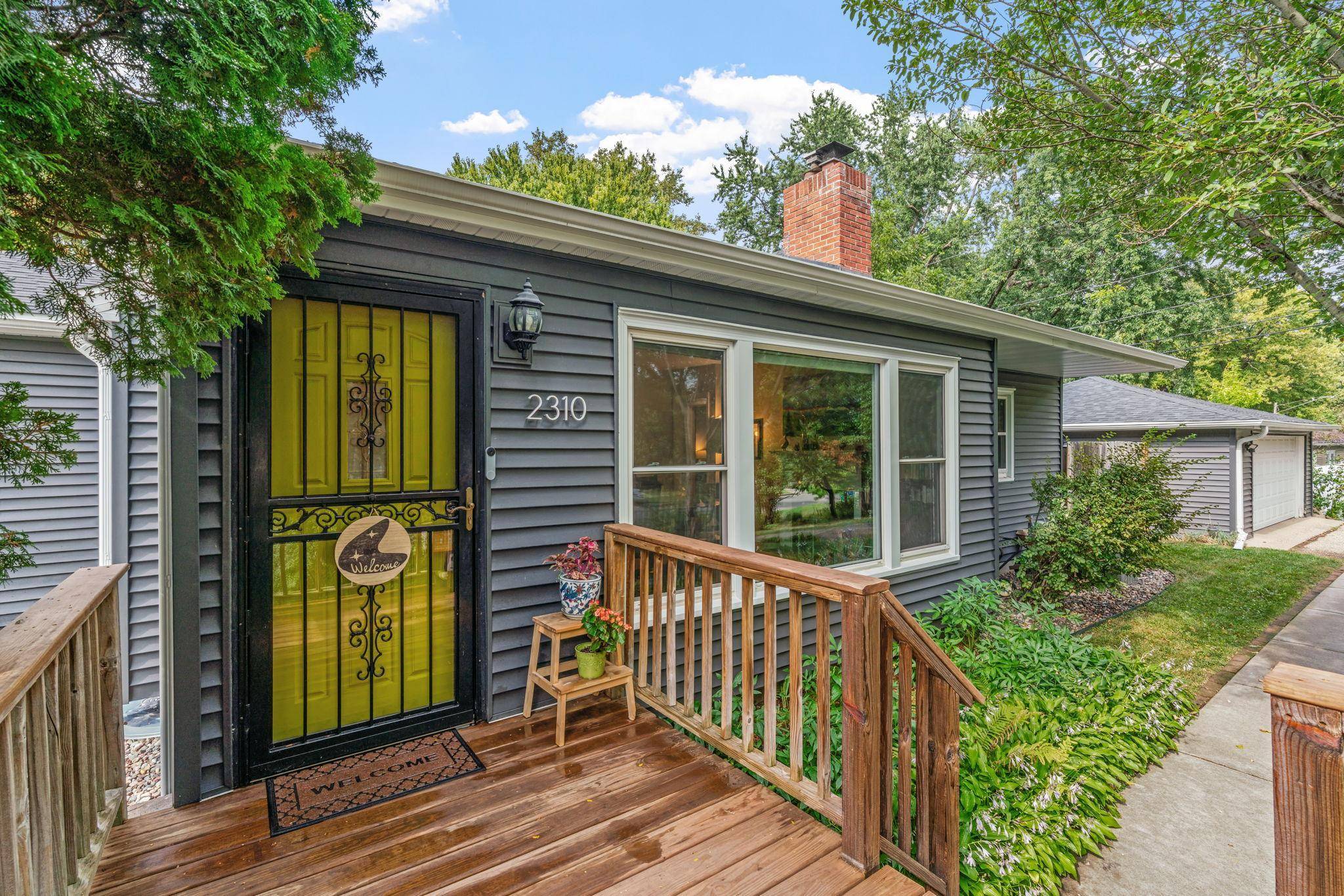 2310 Byrd AVE N, Golden Valley, MN 55422