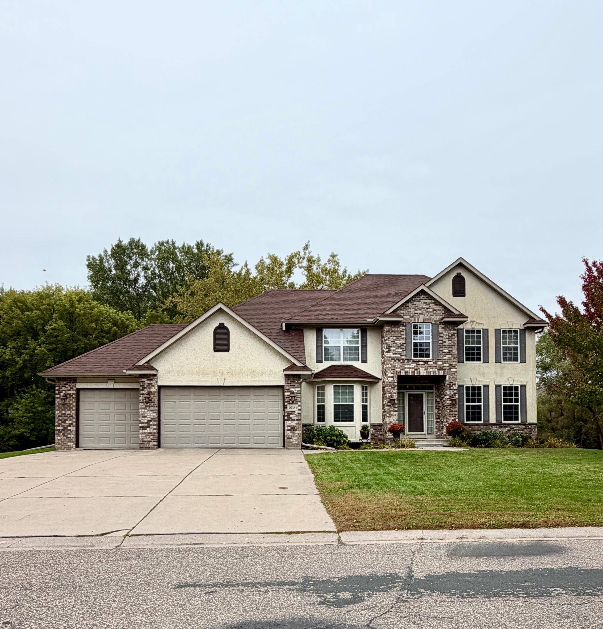 16381 Gunflint TRL, Lakeville, MN 55044