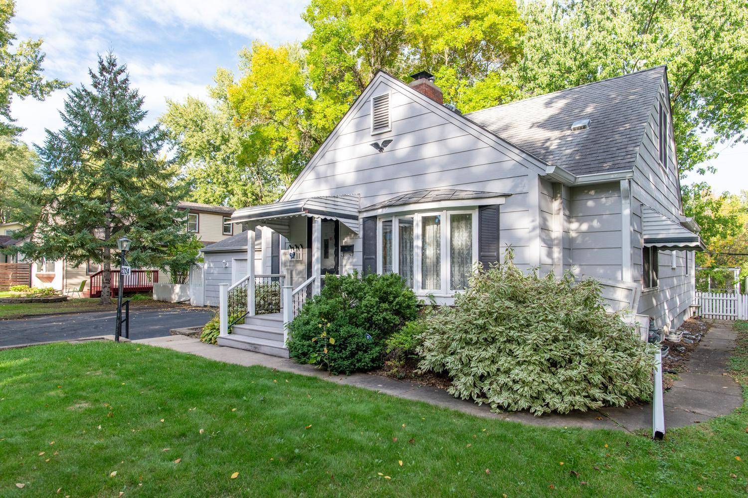 2724 France AVE N, Robbinsdale, MN 55422