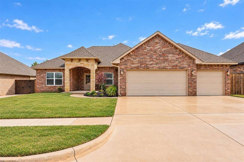 11709 NW 103rd ST, Yukon, OK 73099