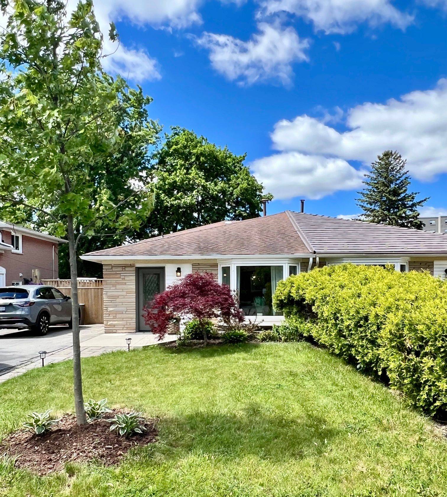 1319 Redbank CRES, Oakville, ON L6H 1Y4