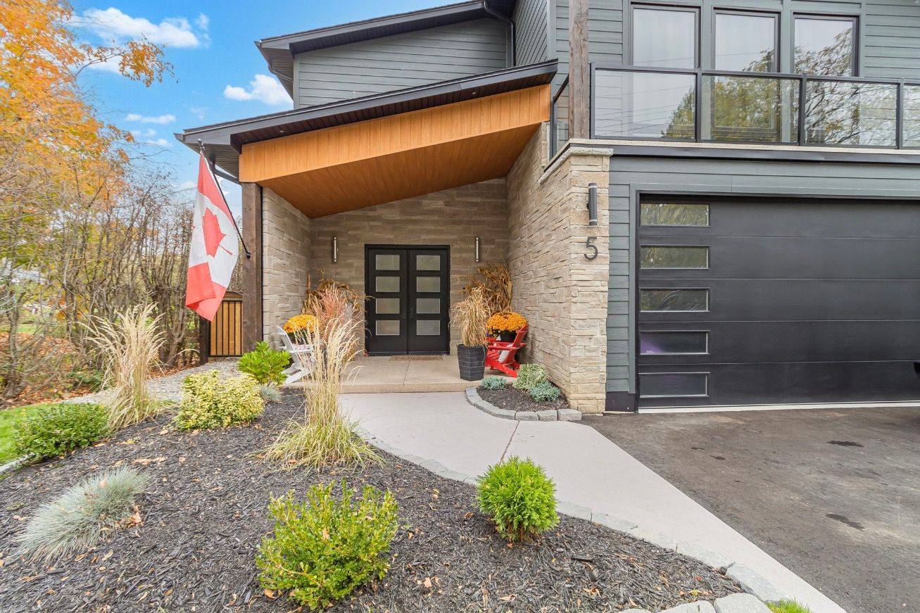 5 Archibald DR, Norfolk, ON N0E 1M0