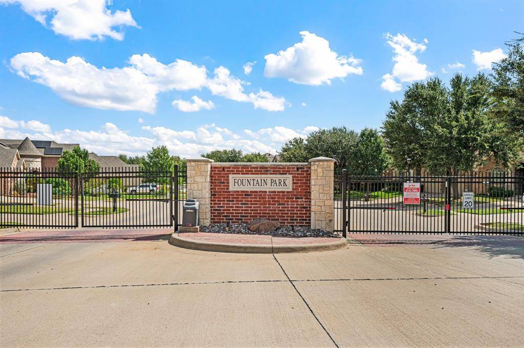 307 Park Haven Boulevard, Euless, TX 76039