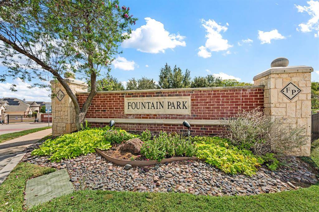 307 Park Haven Boulevard, Euless, TX 76039