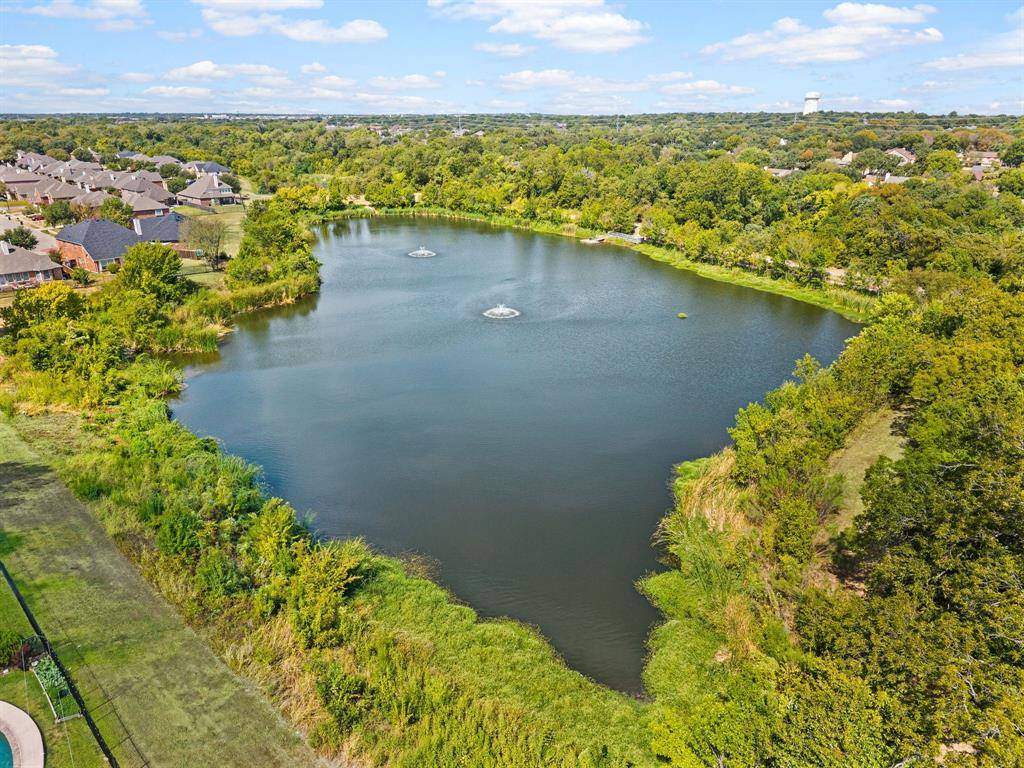 307 Park Haven Boulevard, Euless, TX 76039
