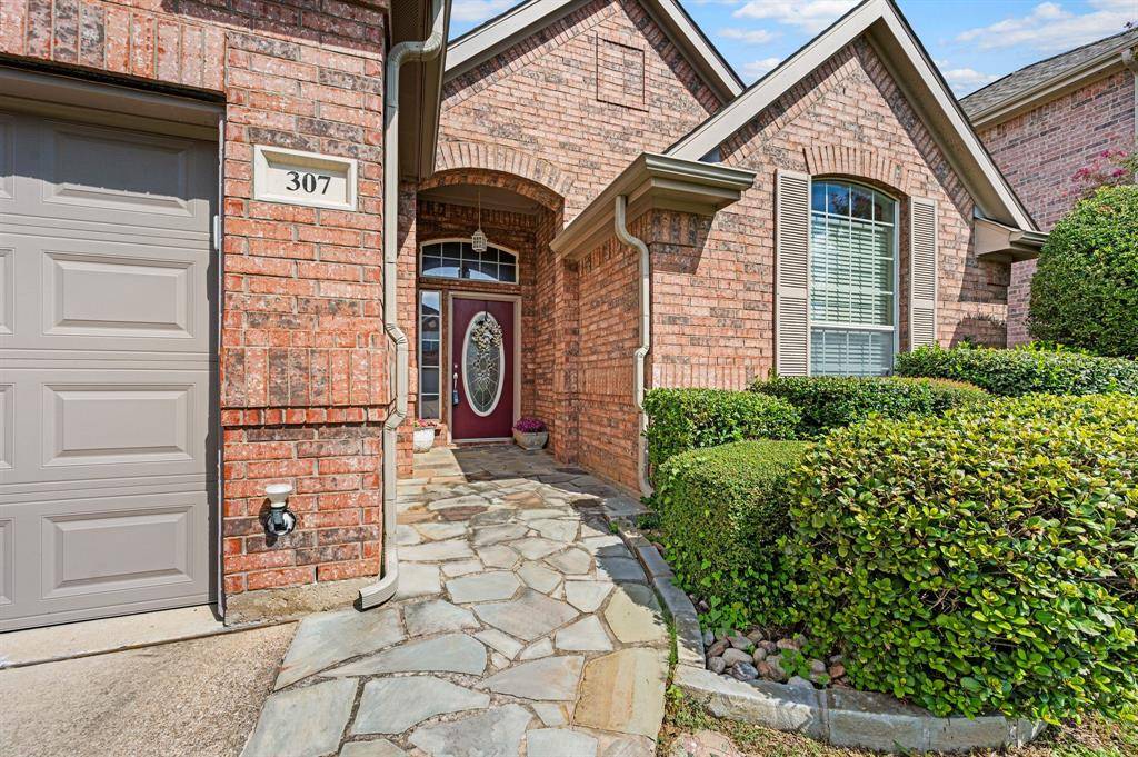 307 Park Haven Boulevard, Euless, TX 76039