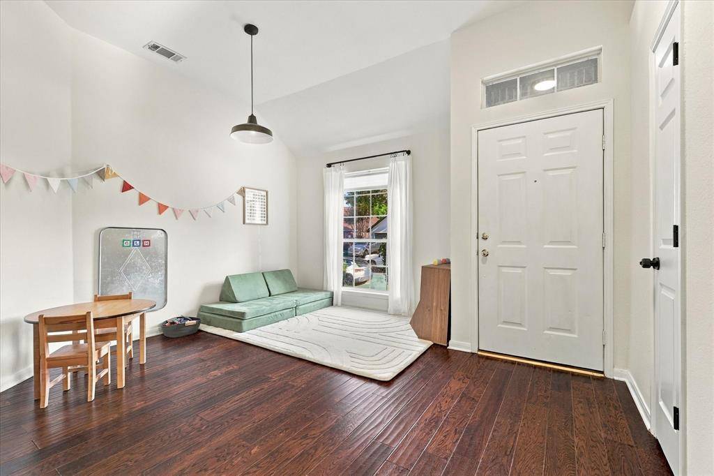 1216 Tanner Drive, Lewisville, TX 75077