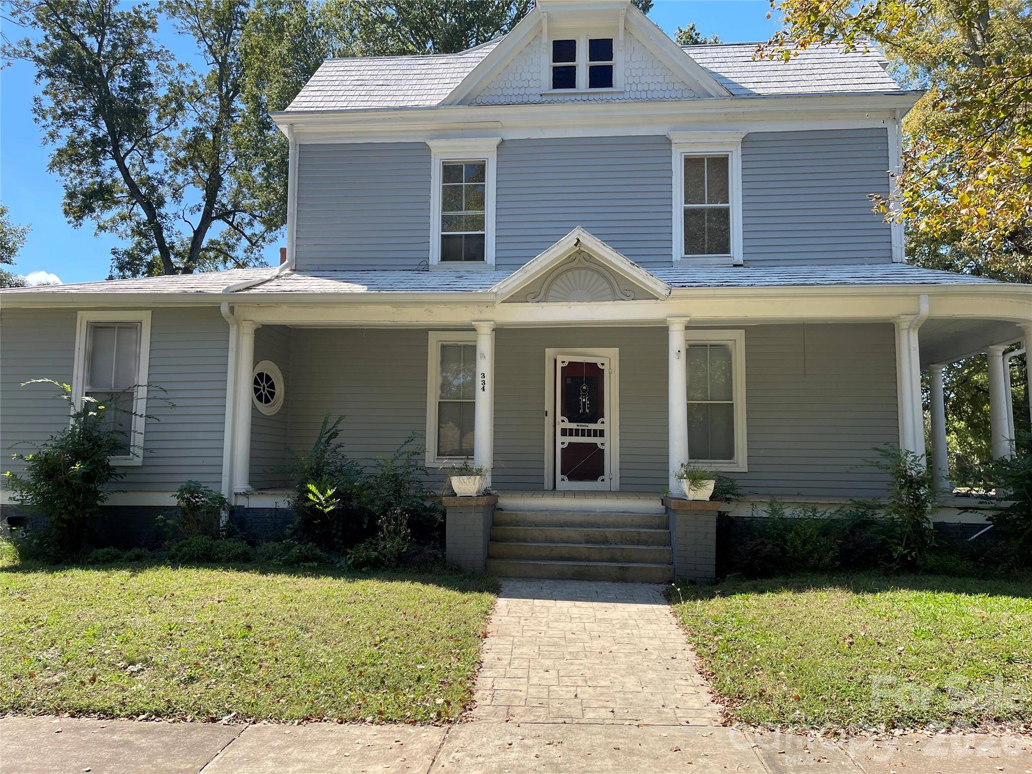 334 Davie AVE, Statesville, NC 28677