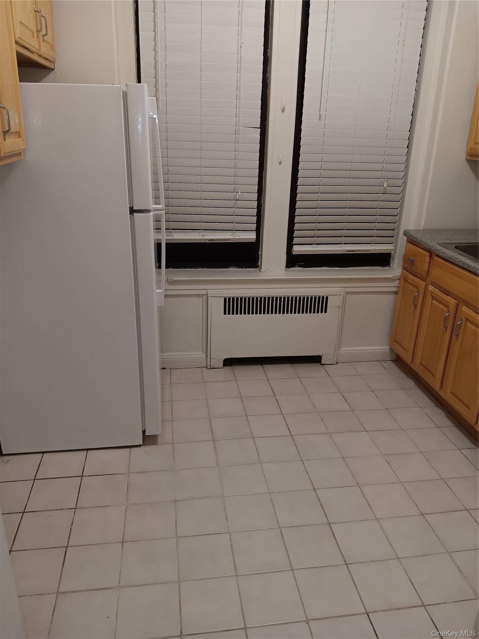 40-45 201 ST, Bayside, NY 11361