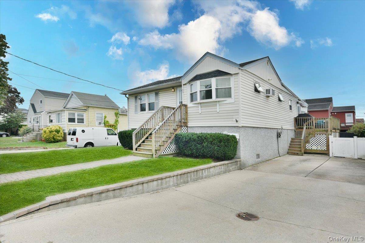 90 4th AVE, East Rockaway, NY 11518