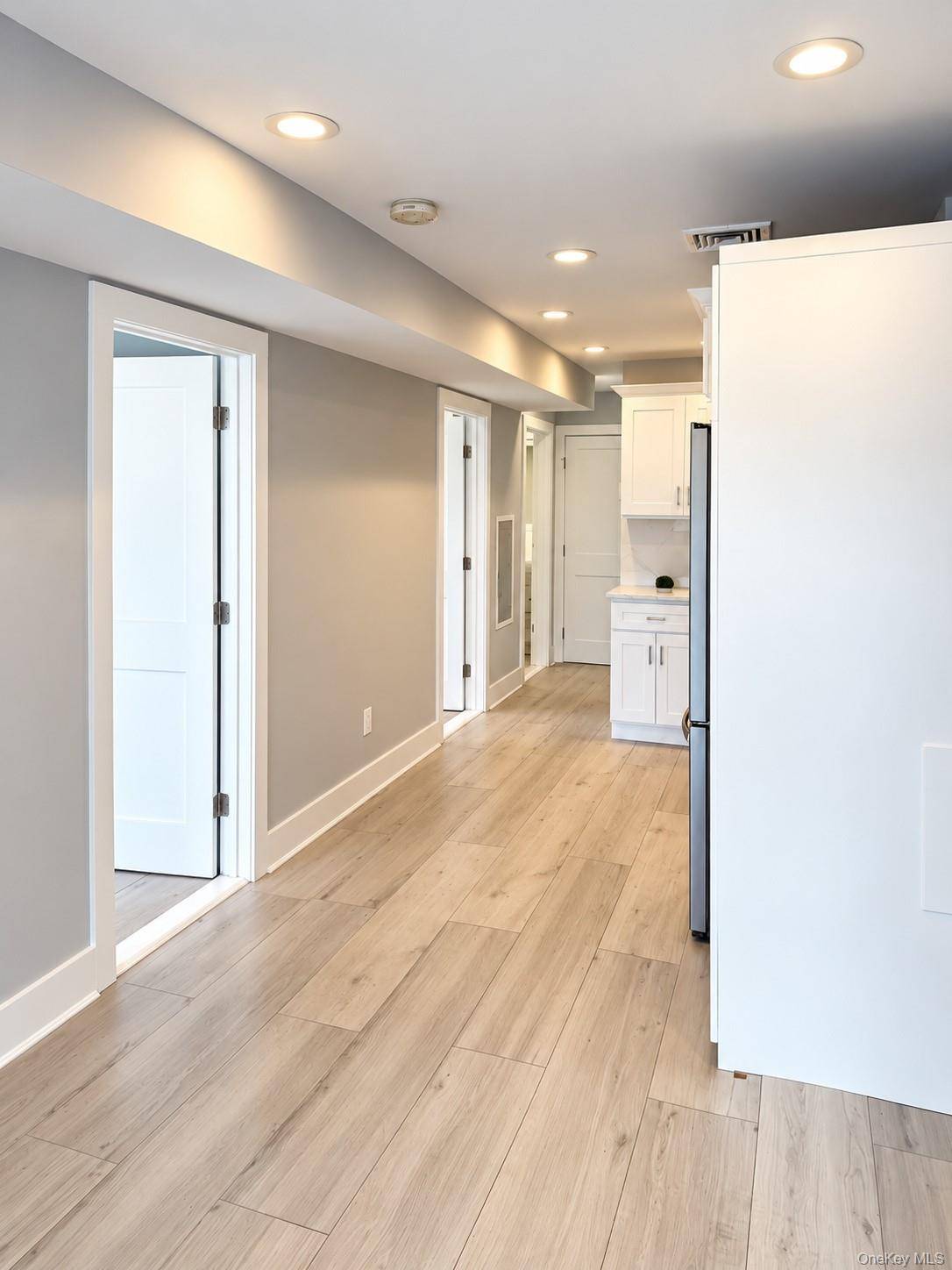 218 SUNRISE #2W, Rockville Centre, NY 11570
