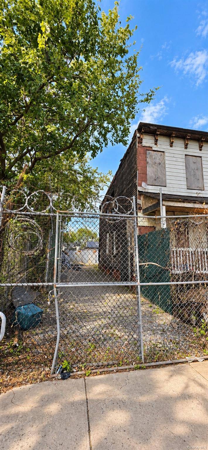 246 Grandview AVE, Staten Island, NY 10303