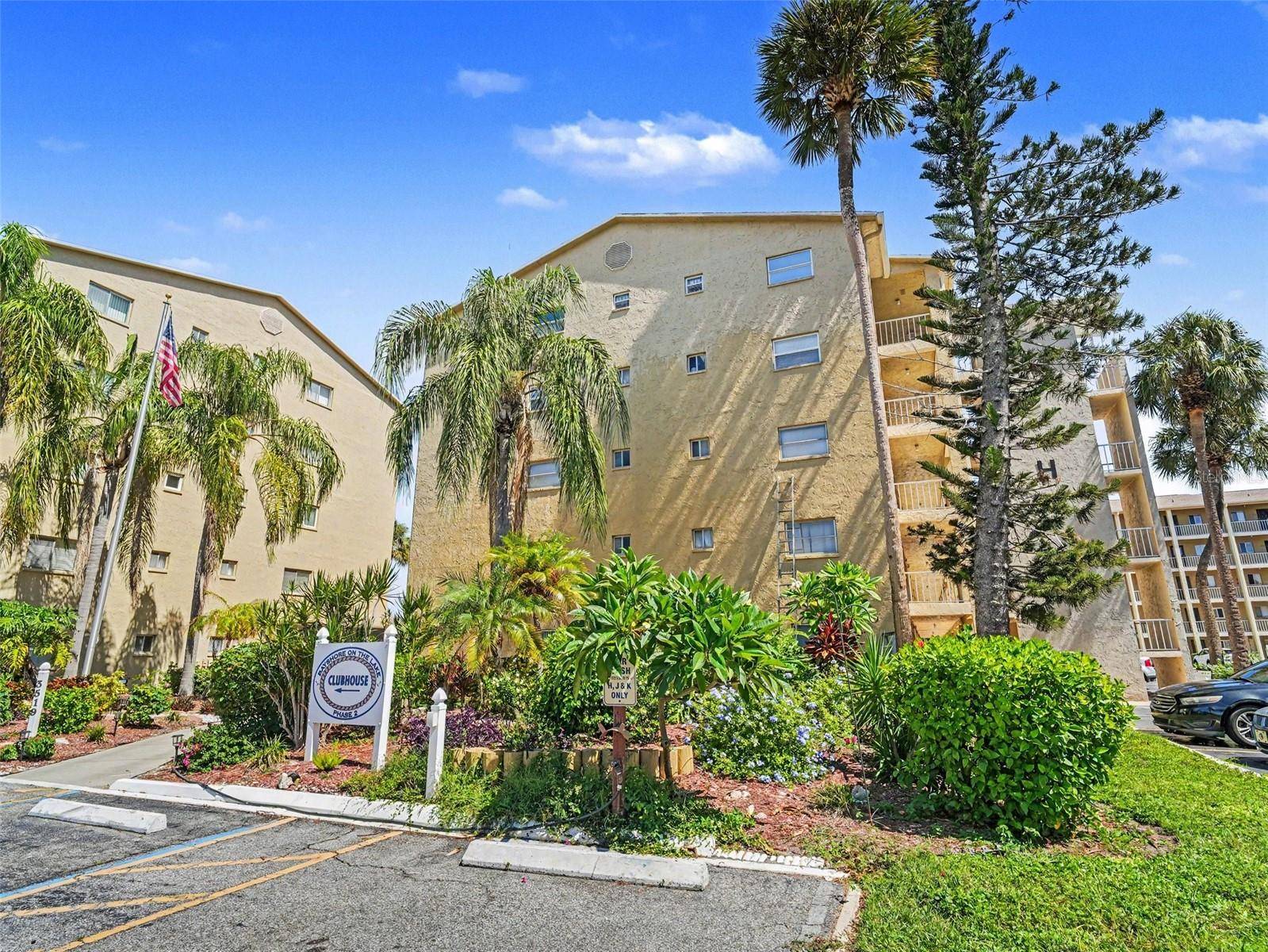 3785 LAKE BAYSHORE DR #H-405, Bradenton, FL 34205