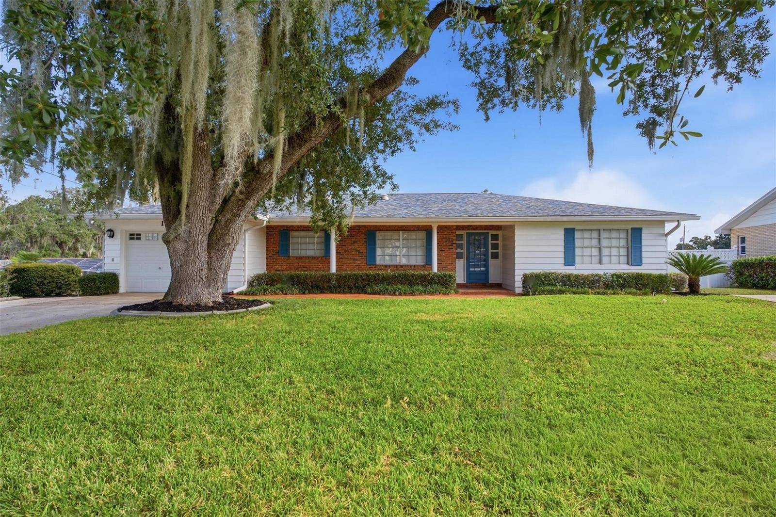 1320 LEE CT, Leesburg, FL 34748