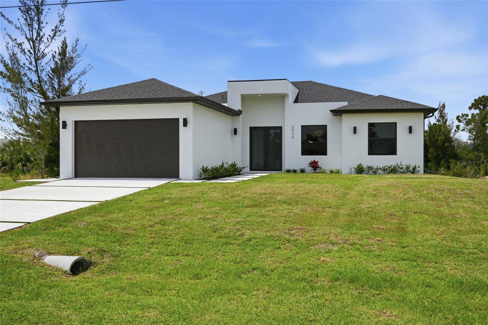 2026 NW 21ST ST, Cape Coral, FL 33993