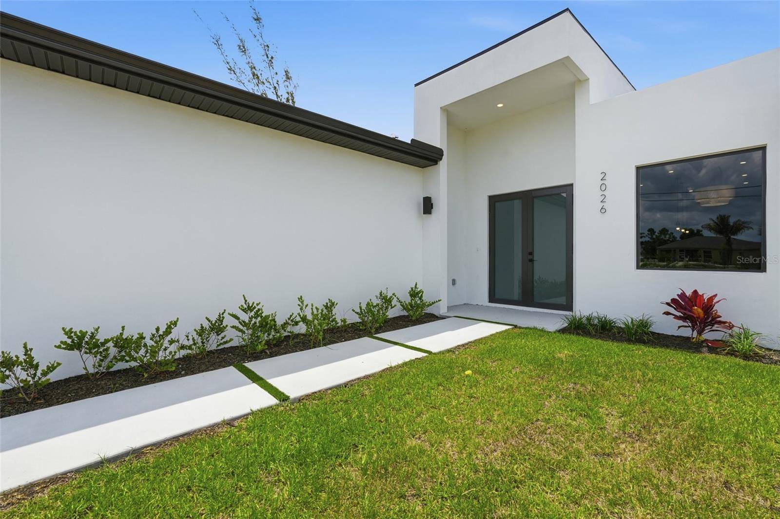 2026 NW 21ST ST, Cape Coral, FL 33993