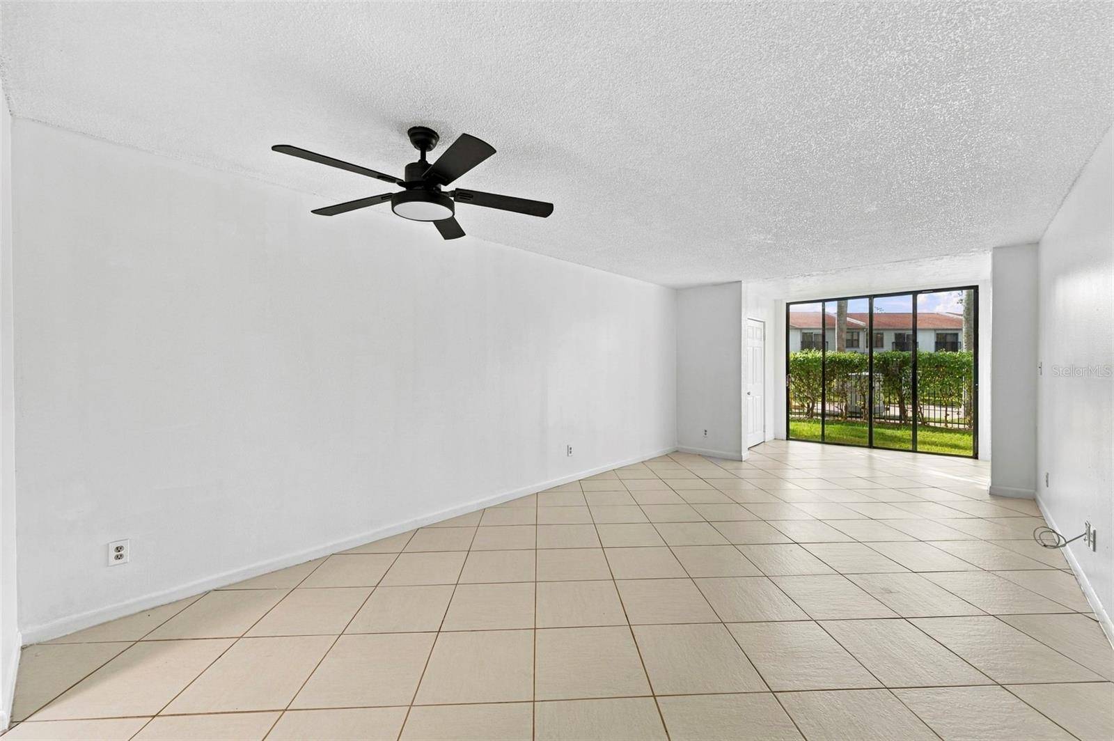 2051 SKIMMER CT W #112, Clearwater, FL 33762