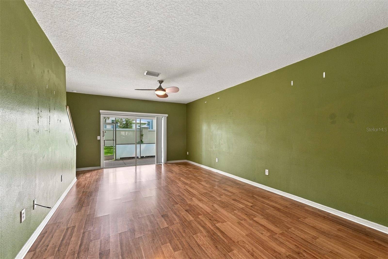 3463 HIGH HAMPTON CIR, Tampa, FL 33610