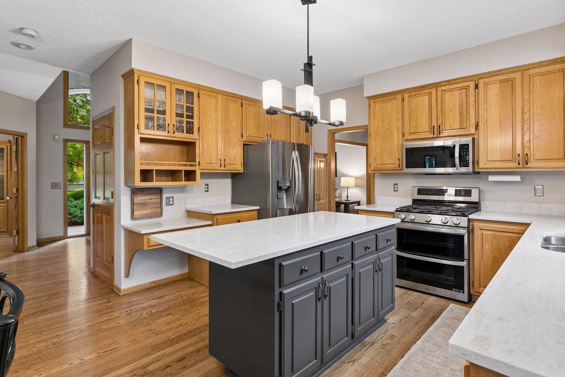 14841 Langdon PL, Eden Prairie, MN 55347