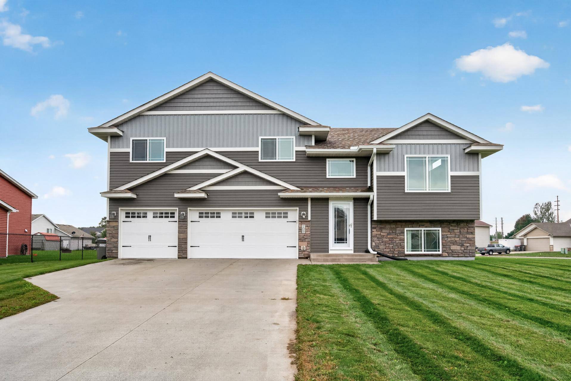 709 Greenwood ST SW, Isanti, MN 55040