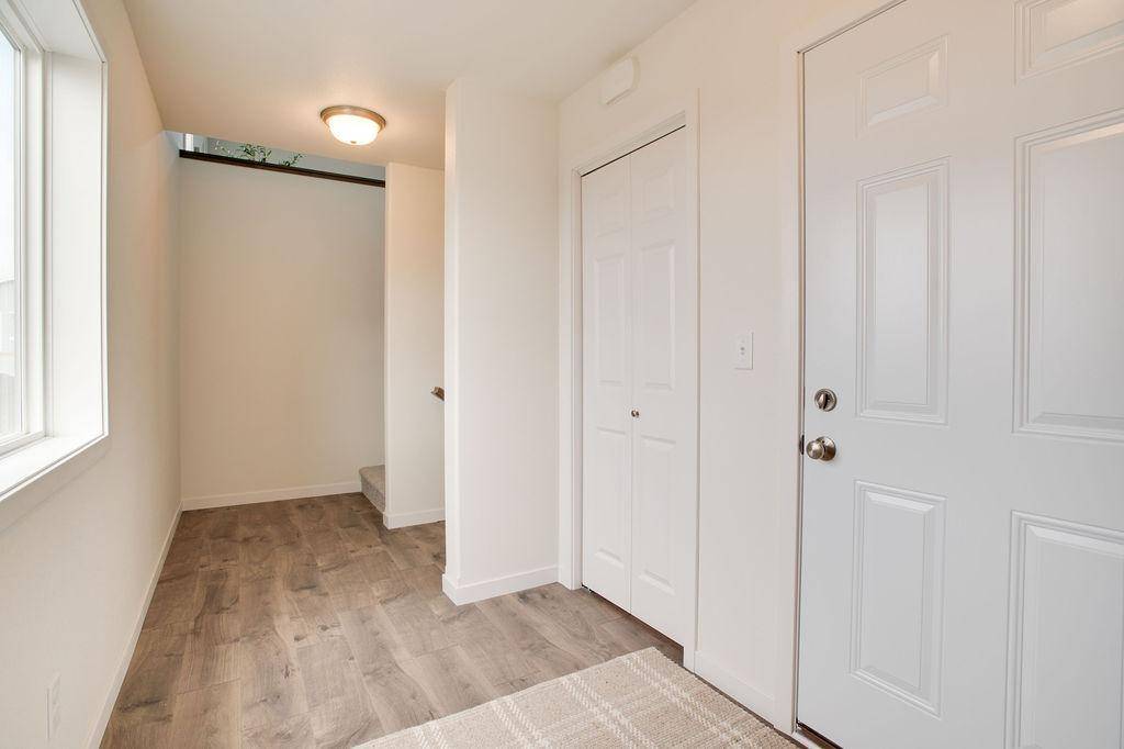 2463 43rd AVE S, Moorhead, MN 56560