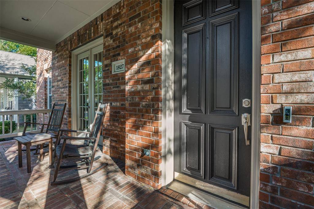 1827 Auburn Drive, Carrollton, TX 75007