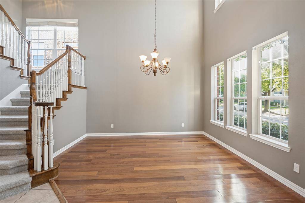 1827 Auburn Drive, Carrollton, TX 75007