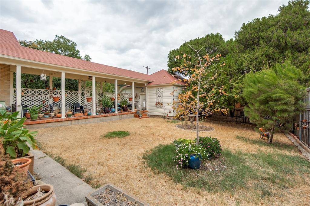 6903 Clayton Avenue, Dallas, TX 75214
