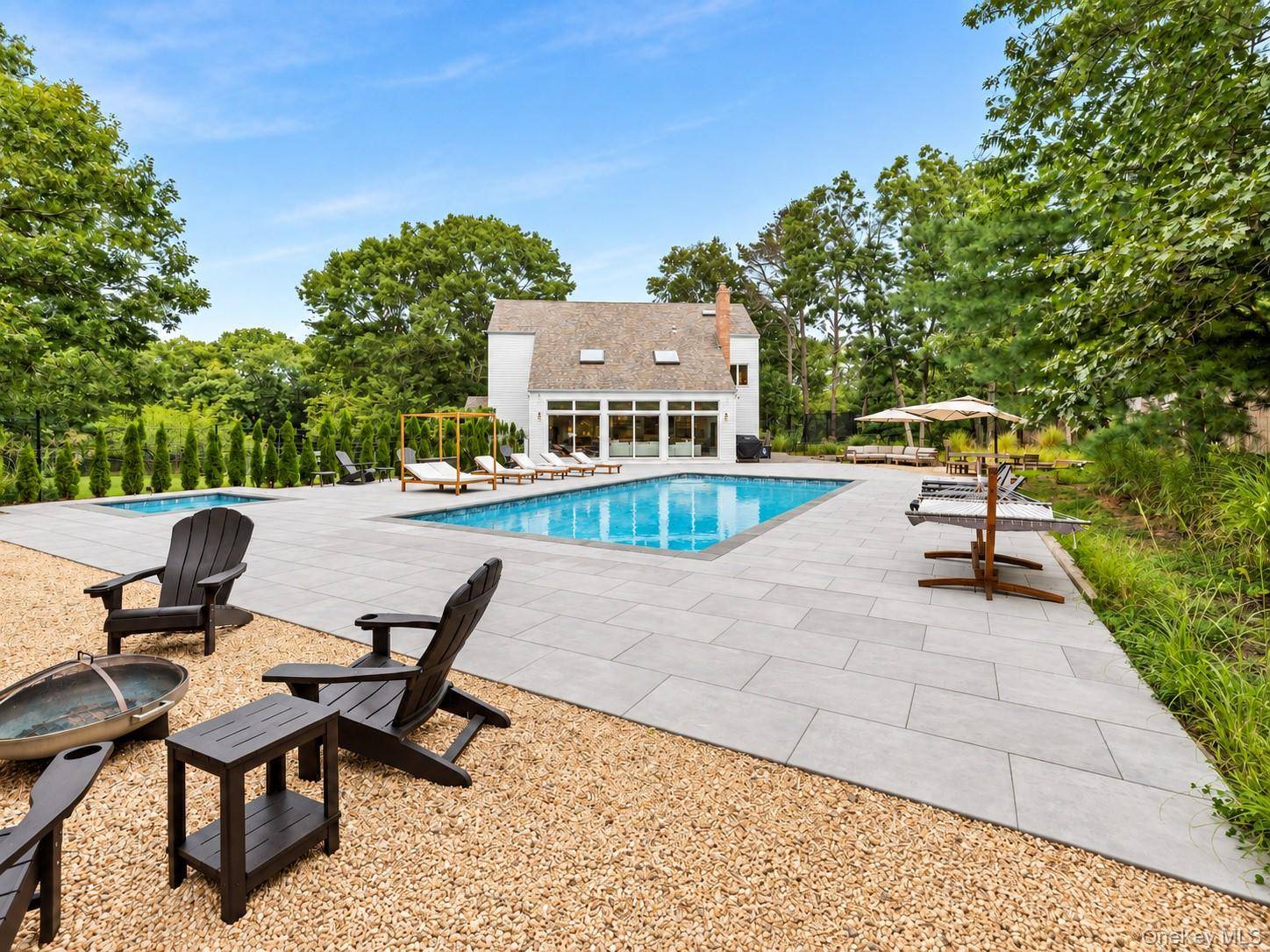 118 Two Holes Water RD, East Hampton, NY 11937