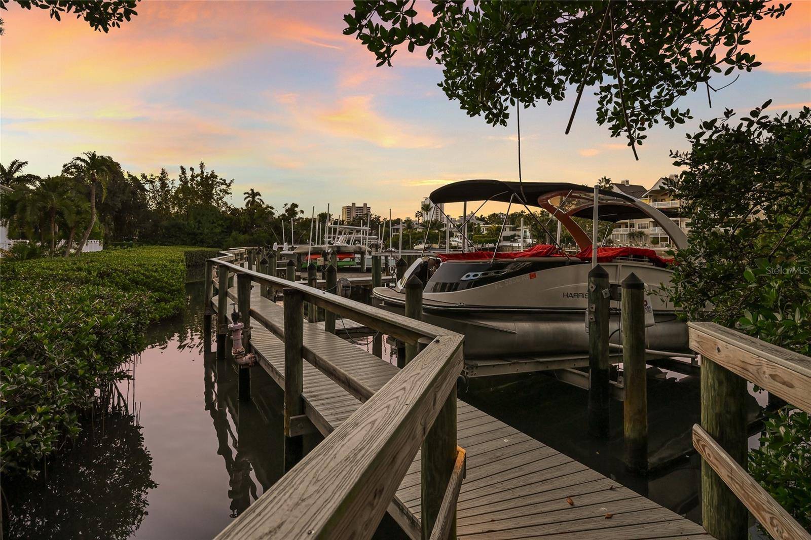 1749 LINCOLN PARK CIR, Sarasota, FL 34236