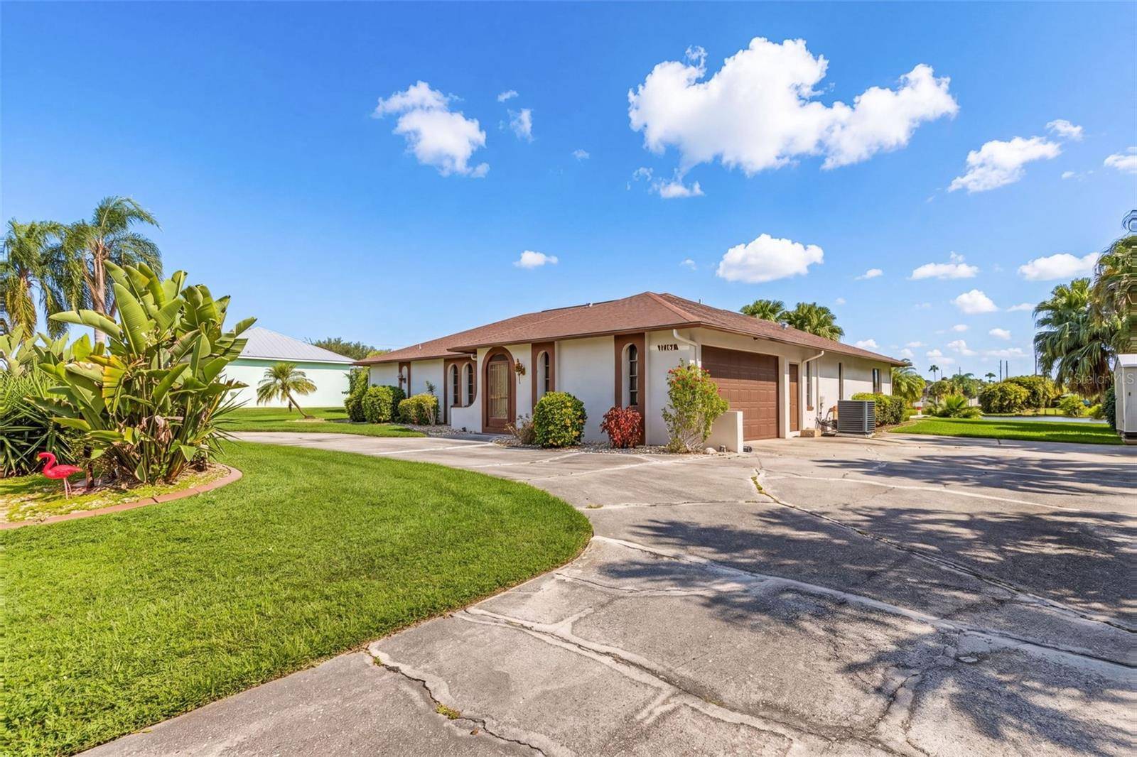 17161 WATERS EDGE CIR, North Fort Myers, FL 33917