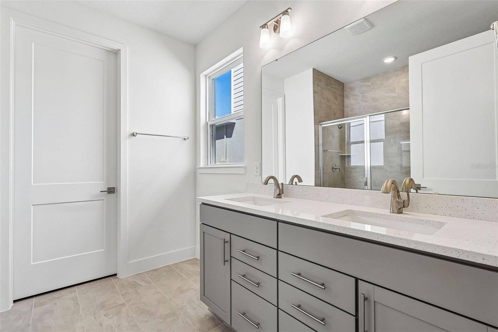 30314 EMERALD FOREST DR, Mount Dora, FL 32757