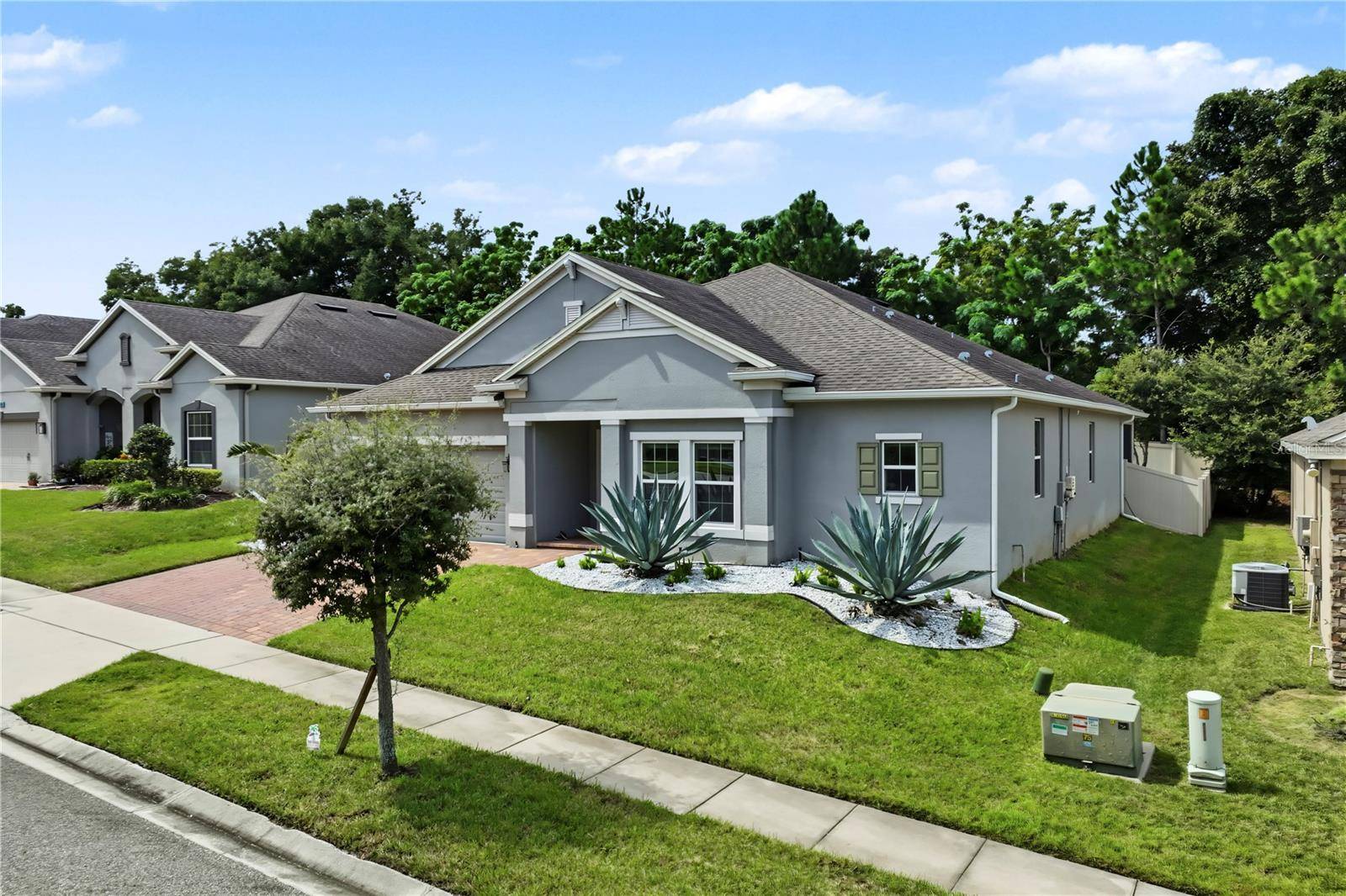 2832 SUGAR MAGNOLIA DR, Ocoee, FL 34761