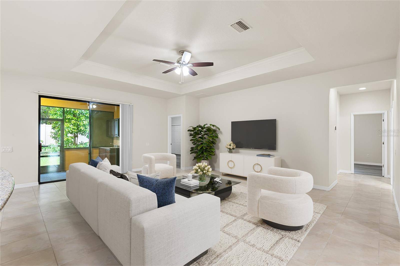 2236 LANDSIDE DR, Valrico, FL 33594